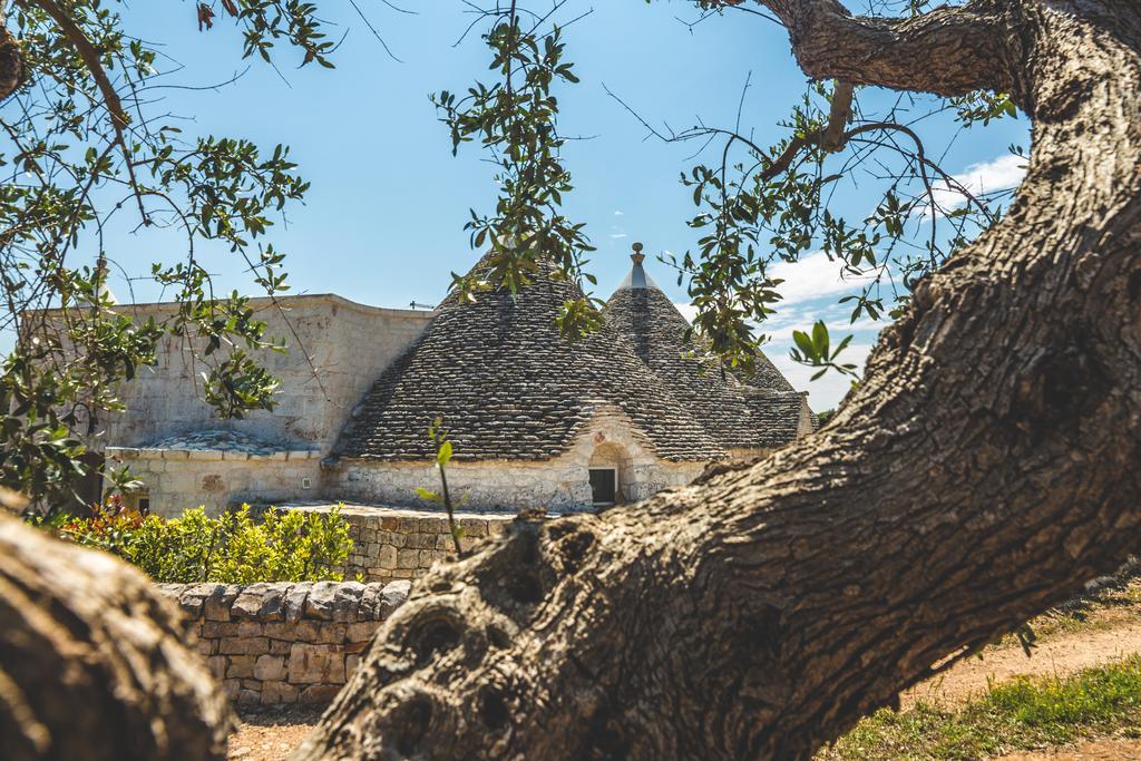 Borgo Sardedda Suites Locorotondo Exterior photo